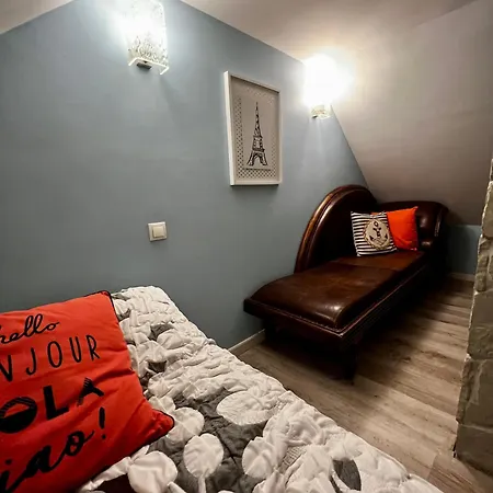 Apartment Jomas 62-teatra *
